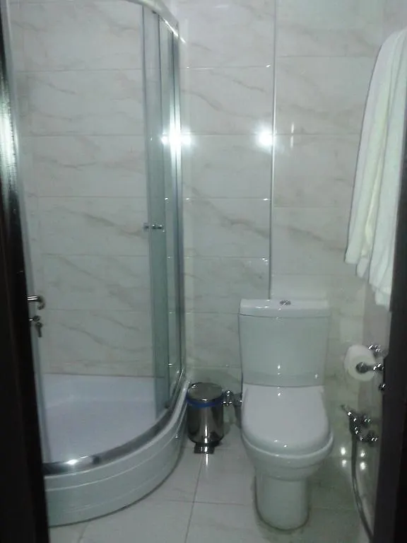 Hotel & Cafe Batus
