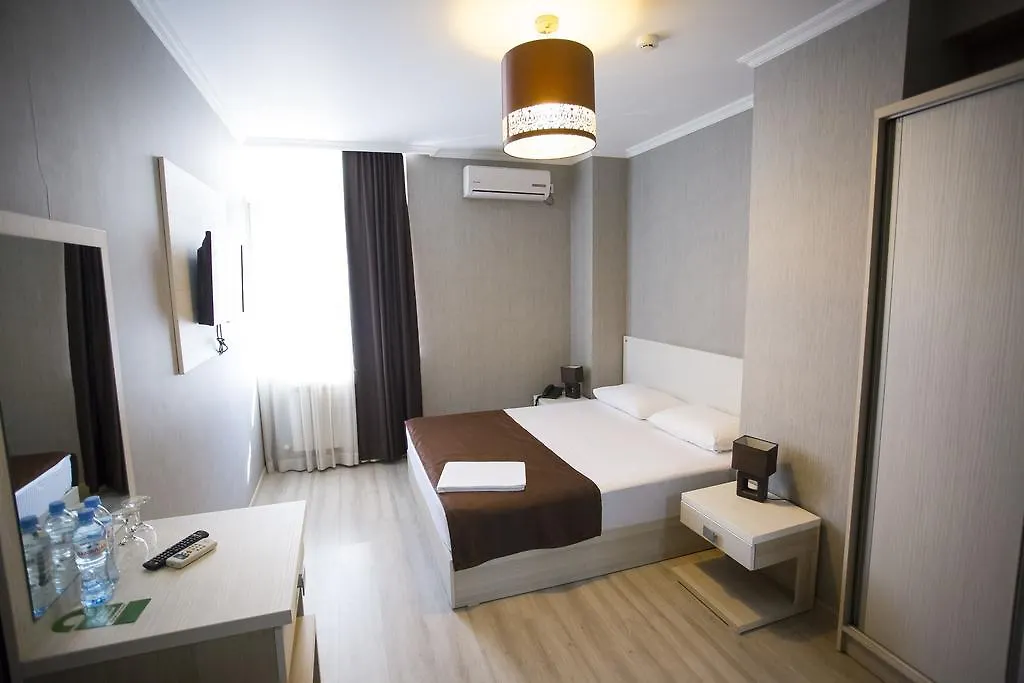 Hotel & Cafe Batus