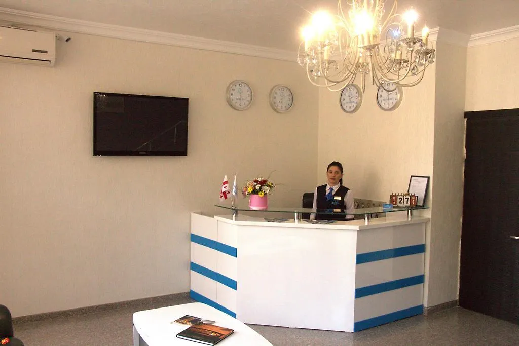 Hotel & Cafe Batus