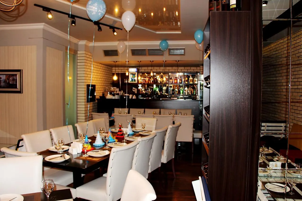 Hotel & Cafe Batus