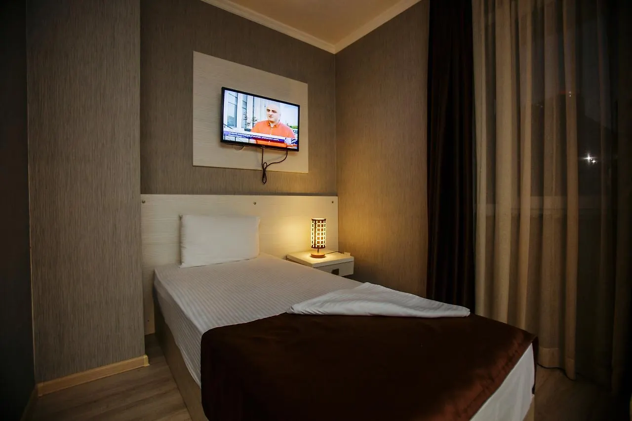 Hotel & Cafe Batus