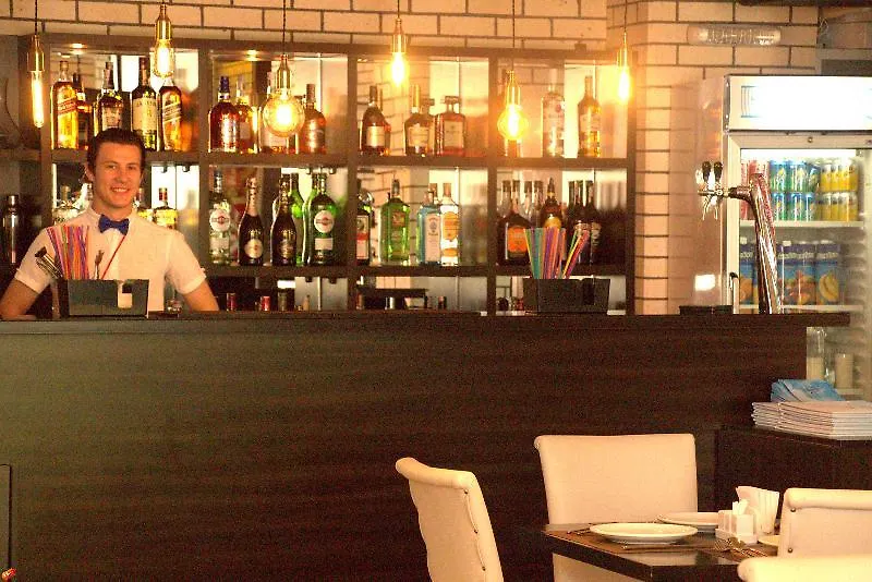 Hotel & Cafe Batus
