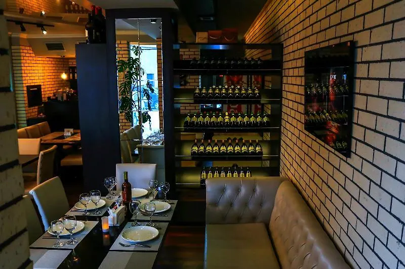 Hotel & Cafe Batus